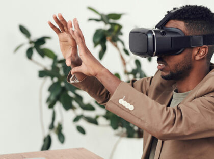 VR-bril voor Into D'mentia